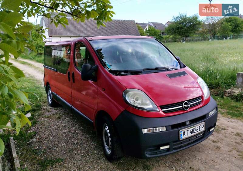 Opel Vivaro 2003