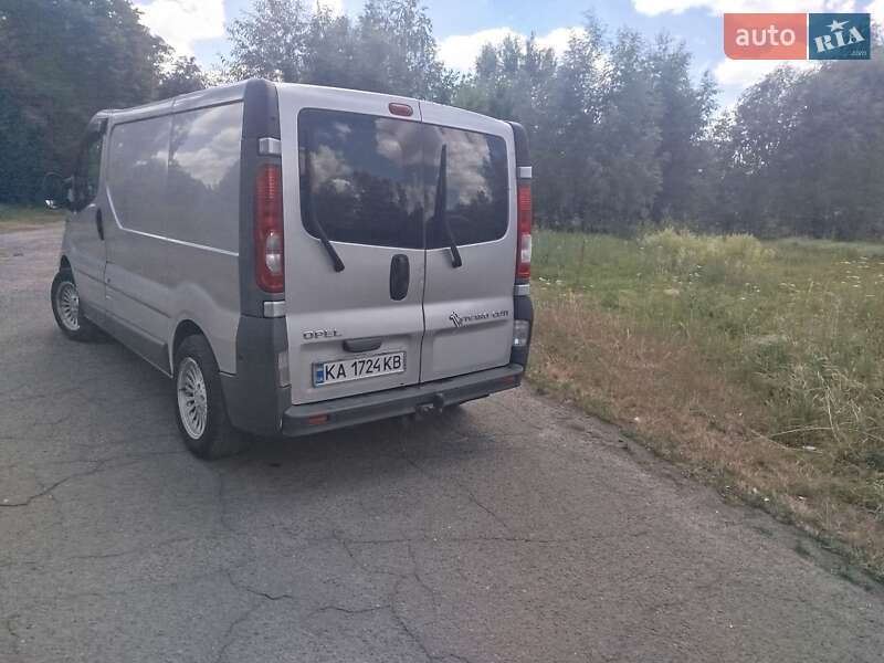 Вантажний фургон Opel Vivaro 2007 в Шполі