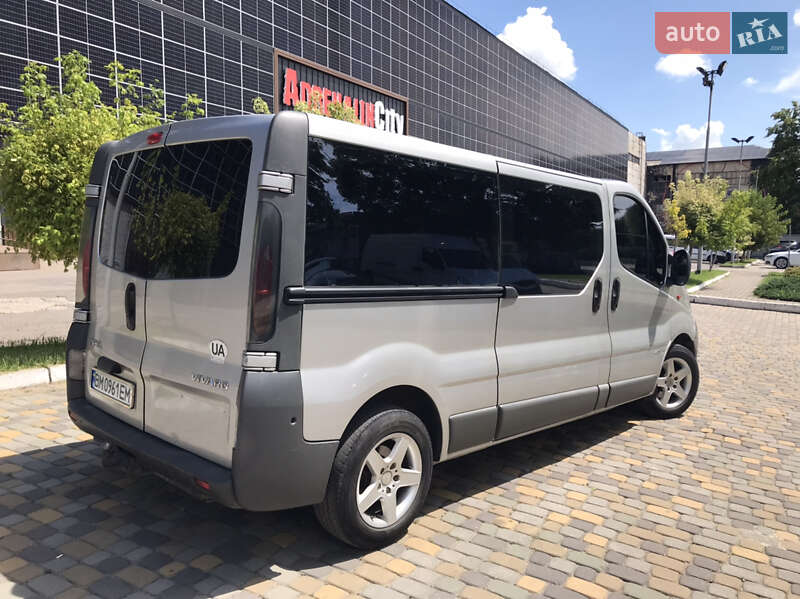 Минивэн Opel Vivaro 2006 в Луцке