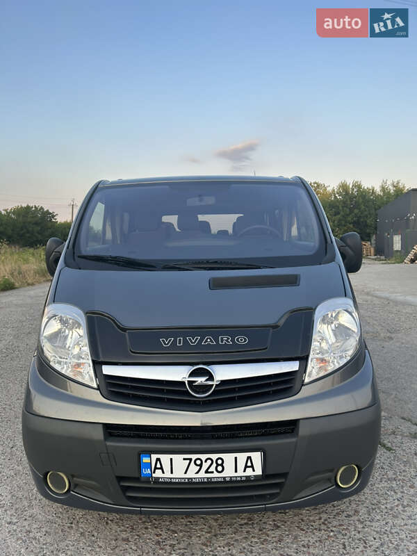 Opel Vivaro 2014