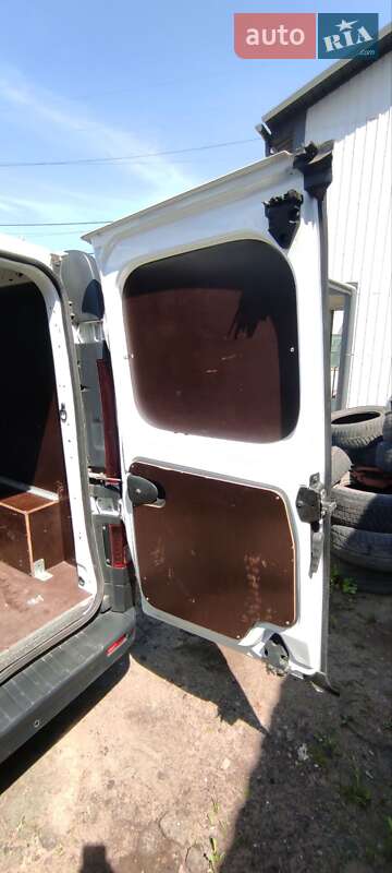 Грузовой фургон Opel Vivaro 2016 в Киеве фото 30 Грузовой фургон Opel Vivaro 2016 в Киеве