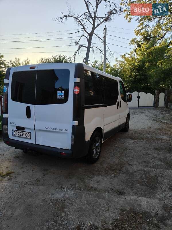 Минивэн Opel Vivaro 2002 в Черновцах