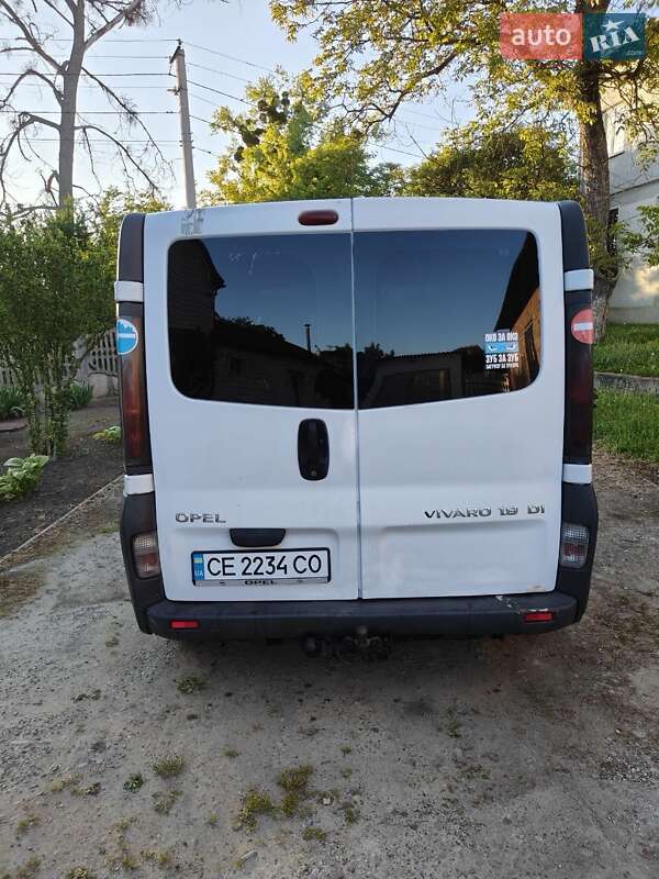Минивэн Opel Vivaro 2002 в Черновцах