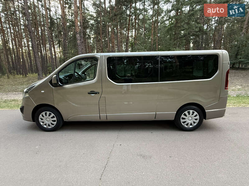 Минивэн Opel Vivaro 2018 в Киеве