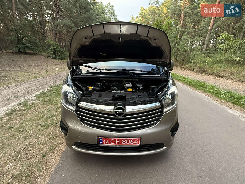 Минивэн Opel Vivaro 2018 в Киеве
