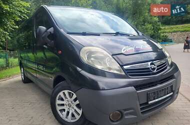 Минивэн Opel Vivaro 2007 в 