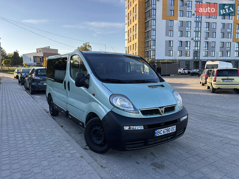 Opel Vivaro 2003