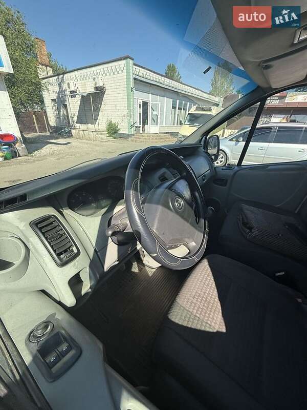 Минивэн Opel Vivaro 2006 в Днепре