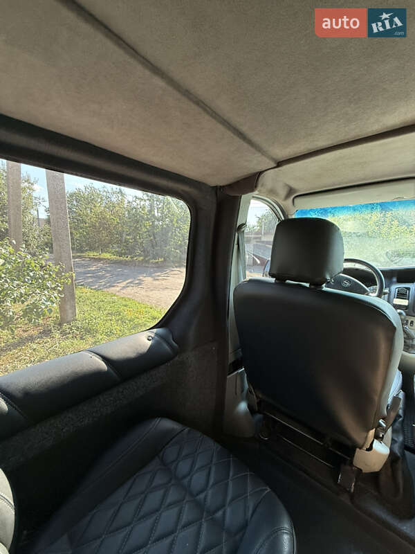 Минивэн Opel Vivaro 2011 в Лозовой