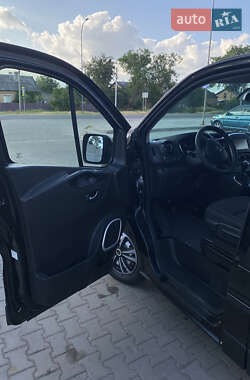 Минивэн Opel Vivaro 2014 в 