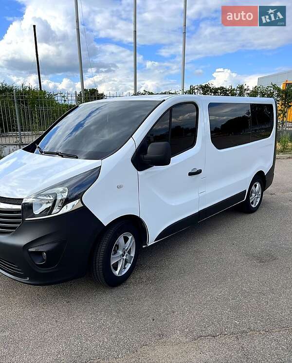 Минивэн Opel Vivaro 2006 в Кропивницком