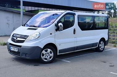Минивэн Opel Vivaro 2011 в Киеве