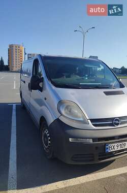 Вантажний фургон Opel Vivaro 2005 в Кам'янець-Подільському