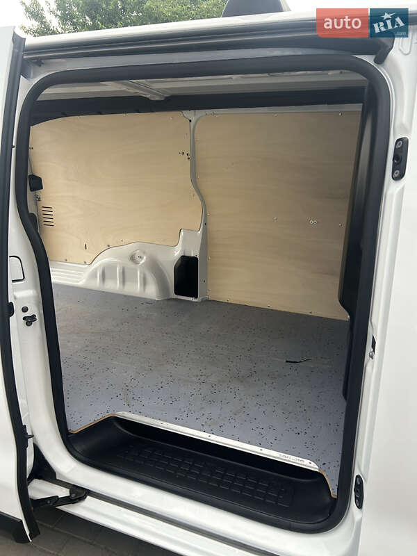 Грузовой фургон Opel Vivaro 2020 в Нежине