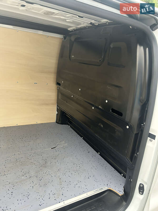 Грузовой фургон Opel Vivaro 2020 в Нежине