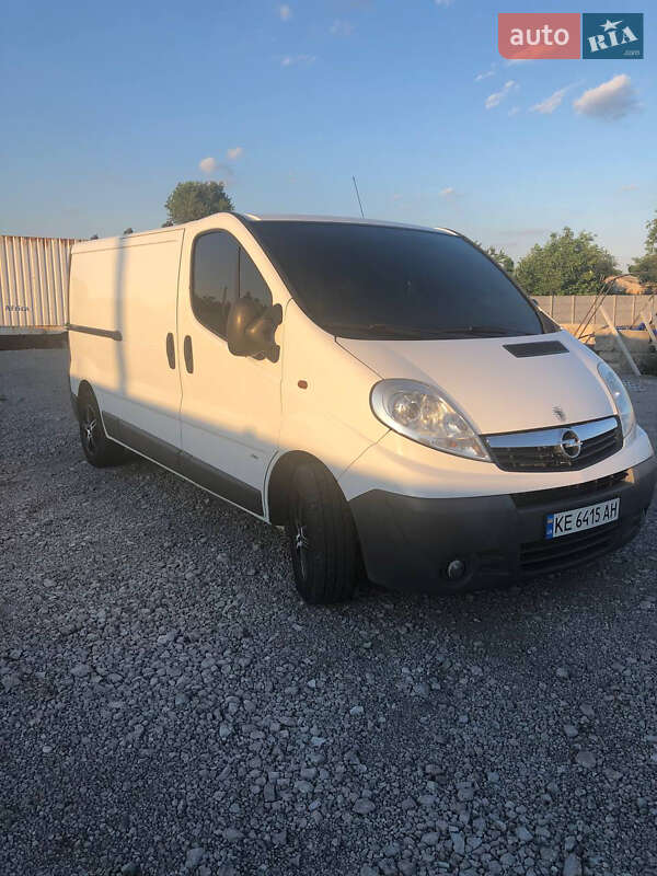 Грузовой фургон Opel Vivaro 2011 в Днепре