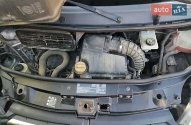 Грузовой фургон Opel Vivaro 2011 в 