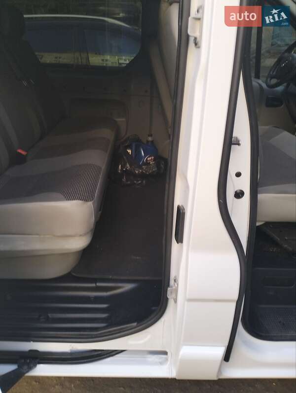 Минивэн Opel Vivaro 2013 в Славянске