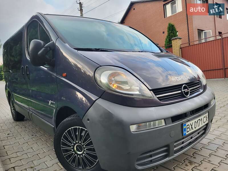 Мінівен Opel Vivaro 2005 в Хмельницькому