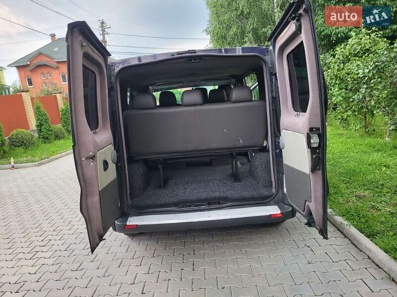 Мінівен Opel Vivaro 2005 в Хмельницькому
