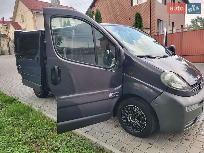 Мінівен Opel Vivaro 2005 в Хмельницькому