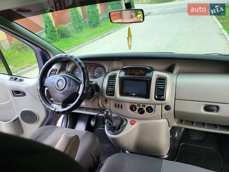 Мінівен Opel Vivaro 2005 в Хмельницькому