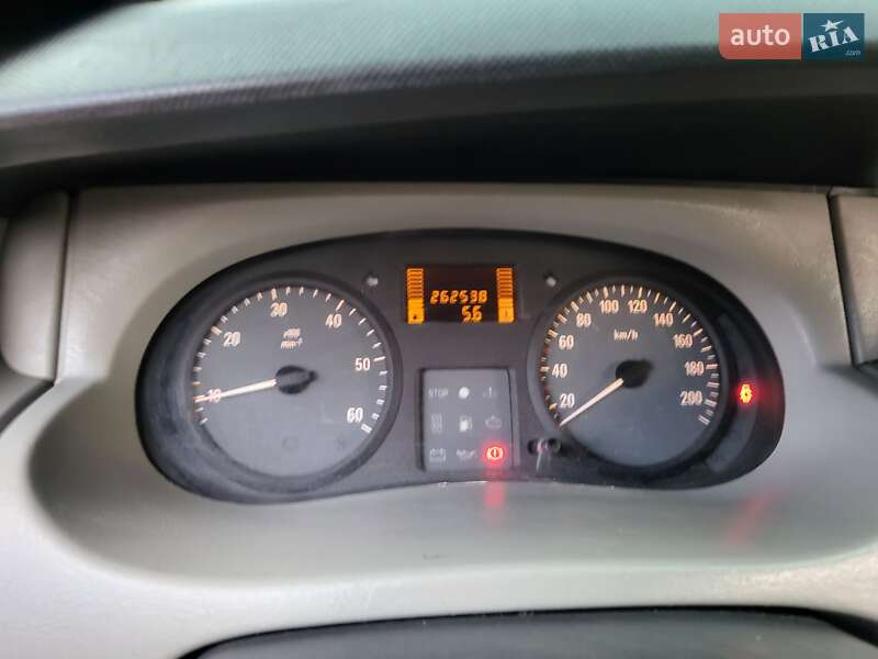 Мінівен Opel Vivaro 2005 в Хмельницькому