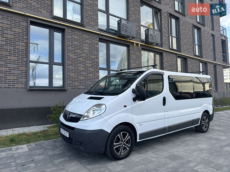 Opel Vivaro 2011