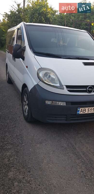 Opel Vivaro 2005