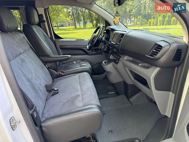 Мінівен Opel Vivaro 2020 в Хмельницькому