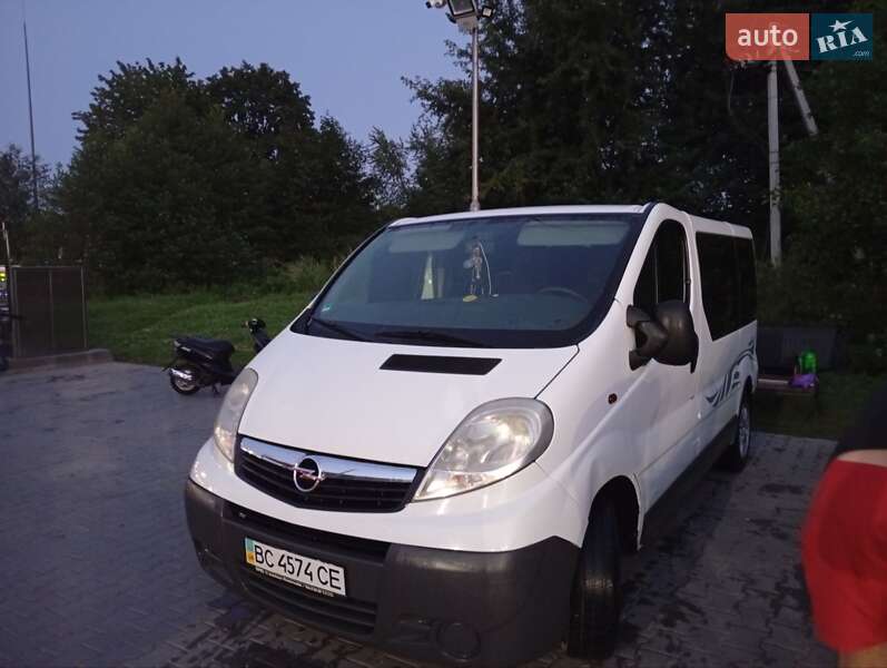 Минивэн Opel Vivaro 2007 в Бориславе