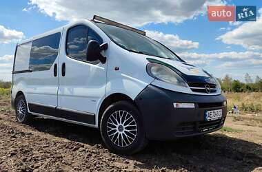 Грузовой фургон Opel Vivaro 2001 в Подгородном