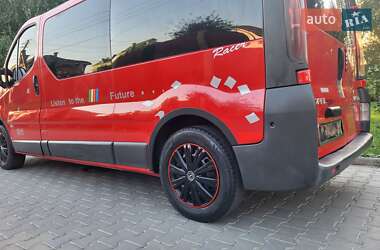 Минивэн Opel Vivaro 2003 в 