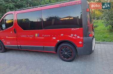 Минивэн Opel Vivaro 2003 в 