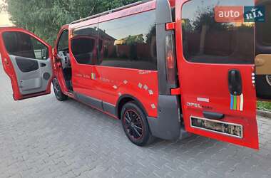 Минивэн Opel Vivaro 2003 в 