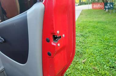 Минивэн Opel Vivaro 2003 в 