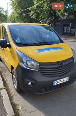 Мінівен Opel Vivaro 2016 в Києві