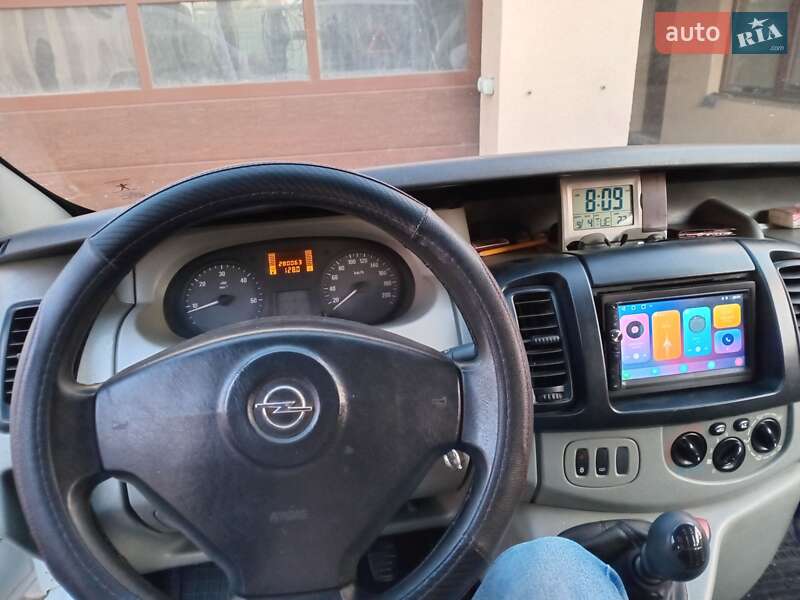 Минивэн Opel Vivaro 2007 в Берегово фото 6 Минивэн Opel Vivaro 2007 в Берегово