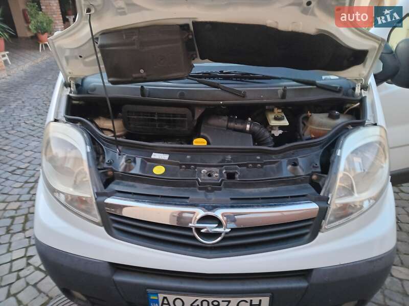 Минивэн Opel Vivaro 2007 в Берегово фото 10 Минивэн Opel Vivaro 2007 в Берегово