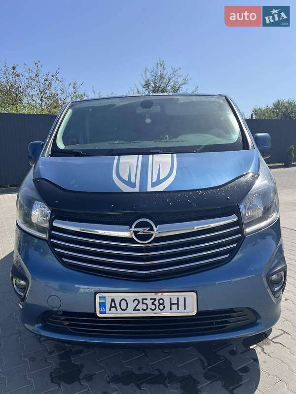 Минивэн Opel Vivaro 2018 в 
