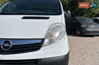 Минивэн Opel Vivaro 2014 в 
