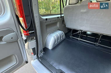 Мінівен Opel Vivaro 2014 в Києві