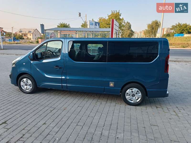 Мінівен Opel Vivaro 2015 в Івано-Франківську