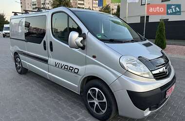 Минивэн Opel Vivaro 2012 в Луцке