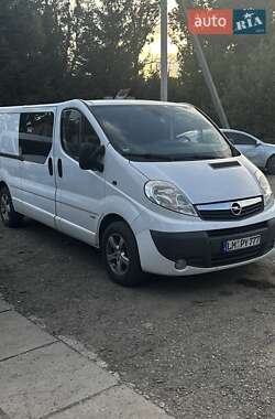 Минивэн Opel Vivaro 2012 в Черновцах