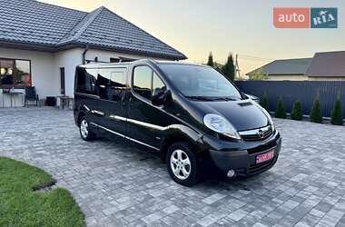 Минивэн Opel Vivaro 2012 в 