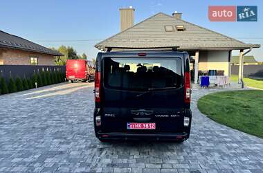 Минивэн Opel Vivaro 2012 в 