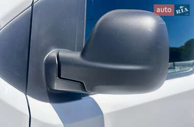 Минивэн Opel Vivaro 2020 в 