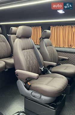 Минивэн Opel Vivaro 2019 в 