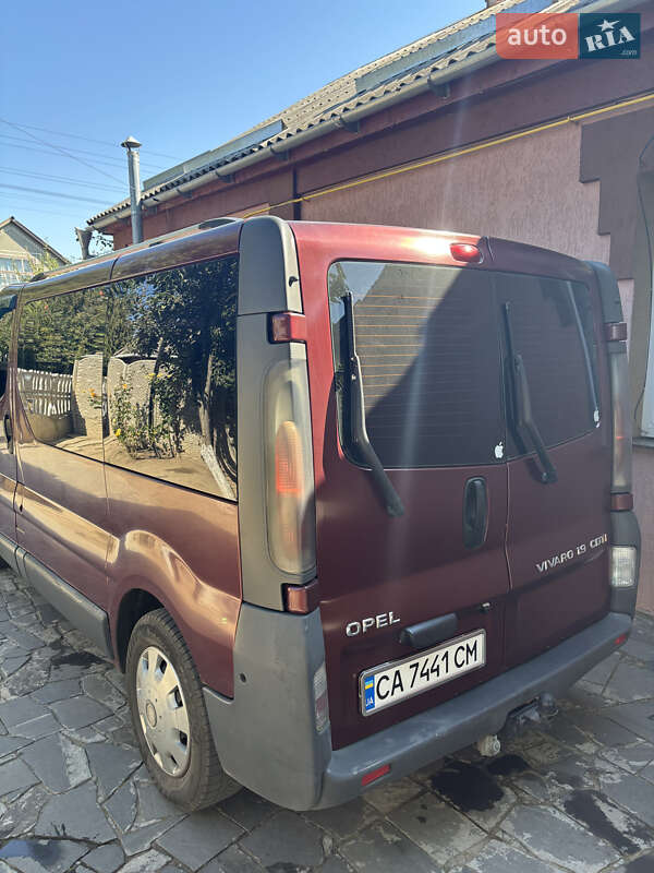 Минивэн Opel Vivaro 2005 в Умани